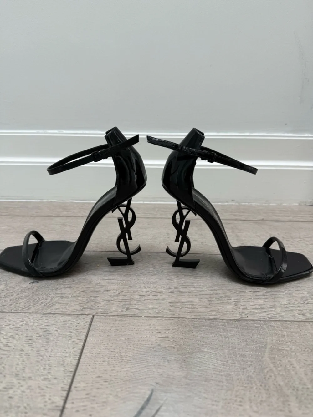 Saint Laurent Black Patent Opyum Logo Heel Ankle-Strap Sandal - Picture 3 of 7